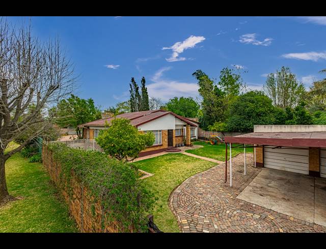 3 BEDROOM HOUSE FOR SALE IN BRENTHURST